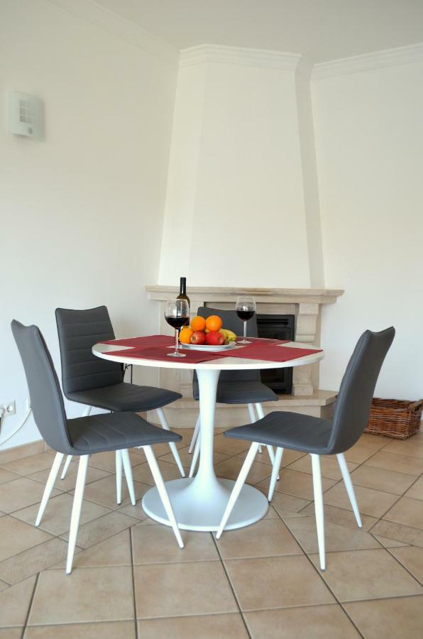 Sea Breeze Apartment Lagos Esterno foto